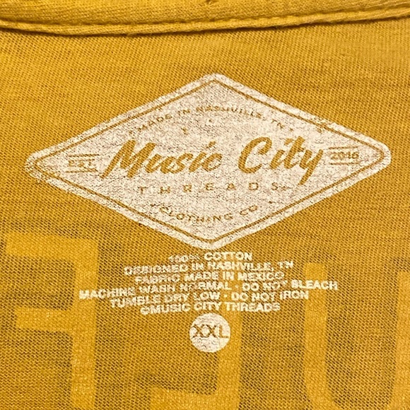 Johnny Cash’s kitchen and saloon Tee - Picture 4 of 4